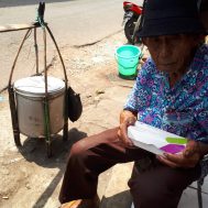 sedekah makan siang, dhuafa, sms