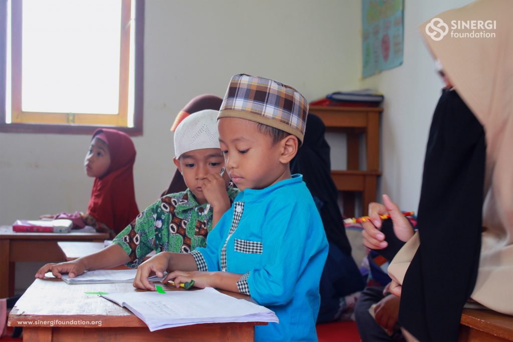 kuttab al fatih, sinergi wakaf, generasi mulia, kuttab al fatih, hikmah, keikhlasan, sinergi wakaf, sinergi foundation