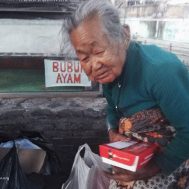 wabah, memberi makan sesama, sedekah makan siang