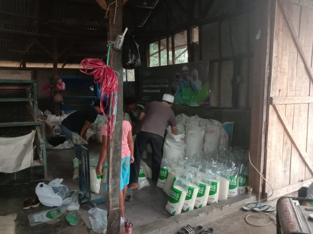 beras, dhuafa, covid-19