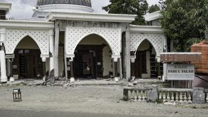 gempa bumi mamuju sulawesi barat, sinergi foundation, mesjid