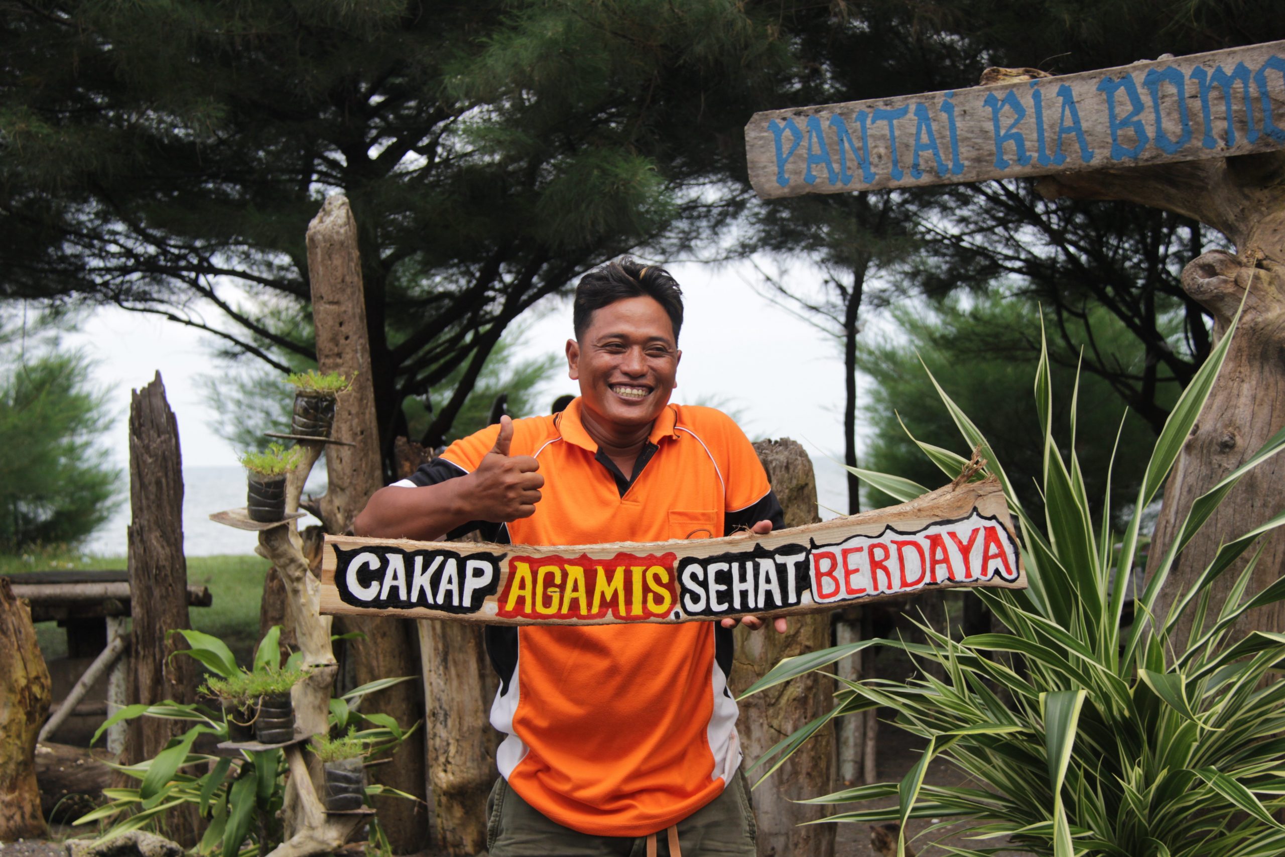Pantai Bomo