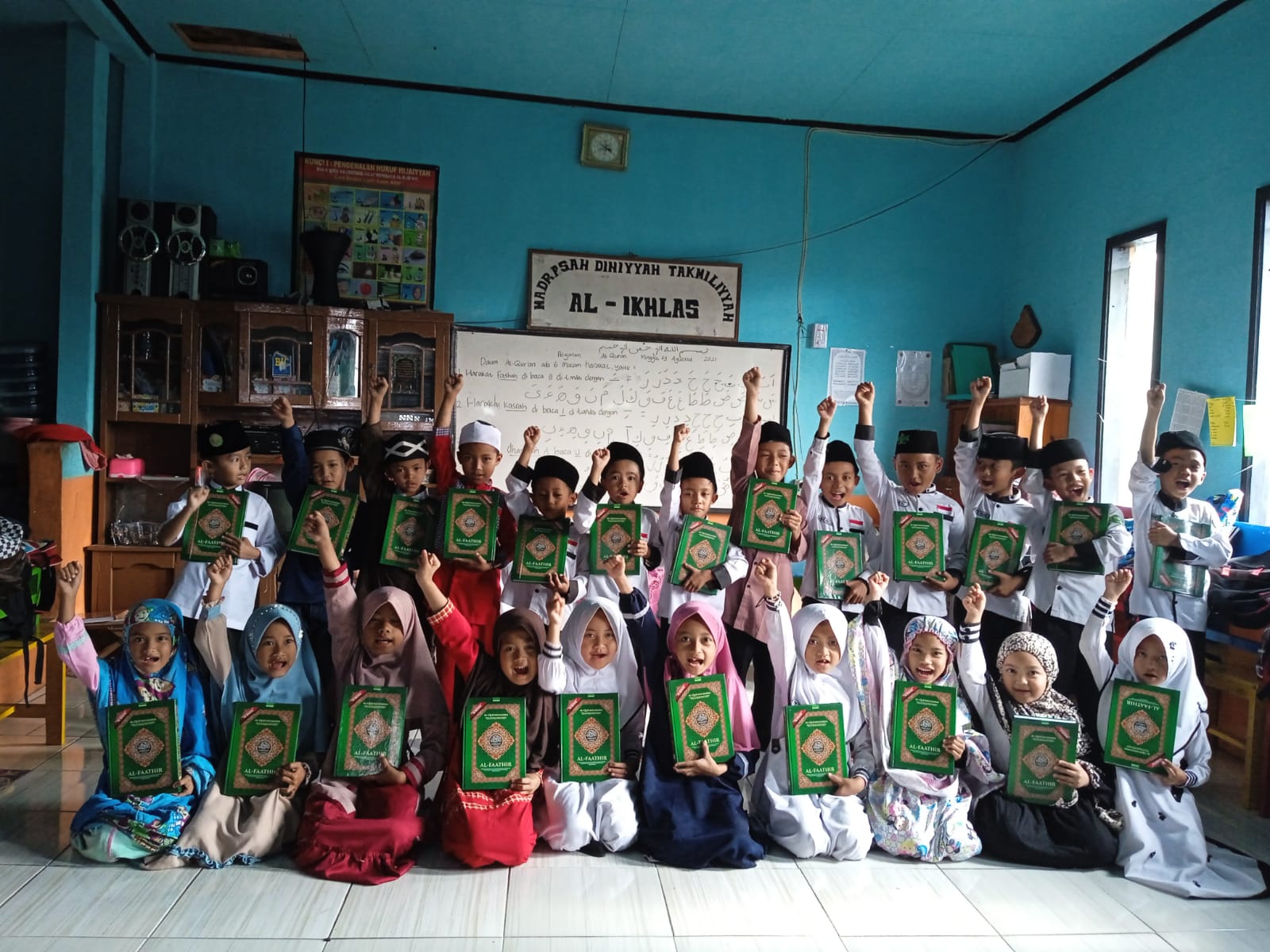 al quran, wakaf, masjid, madrasah