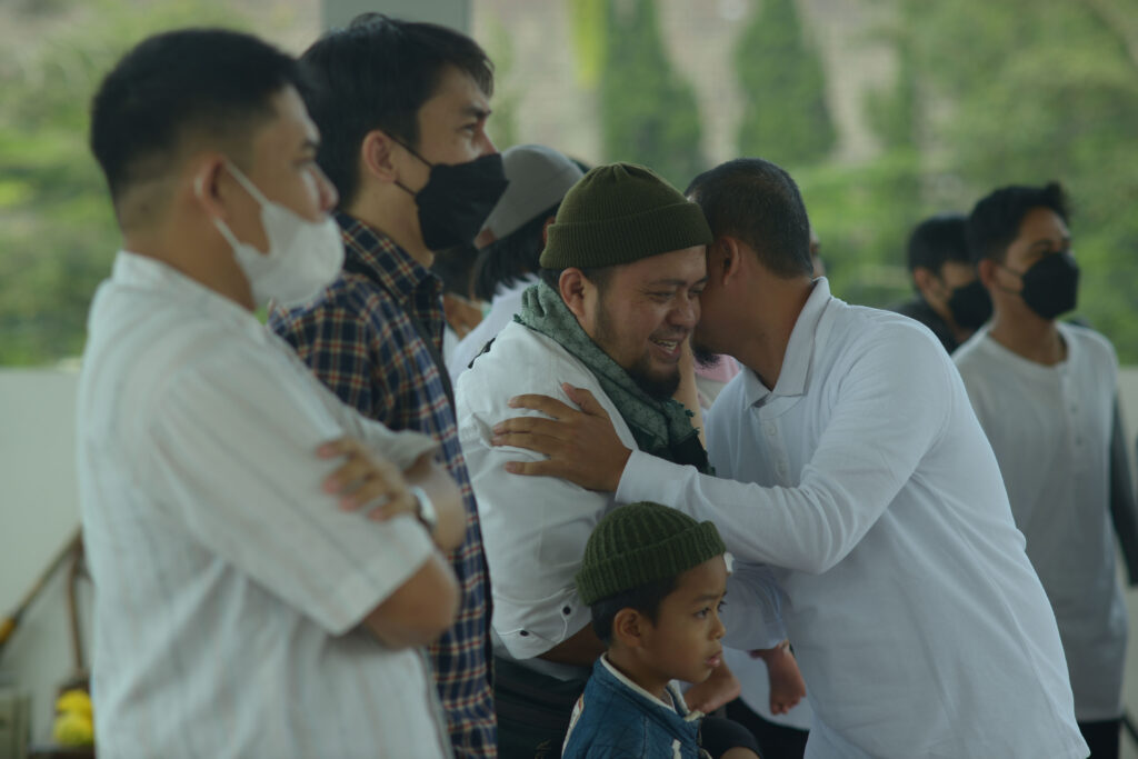 Halal bihalal keluarga besar SF