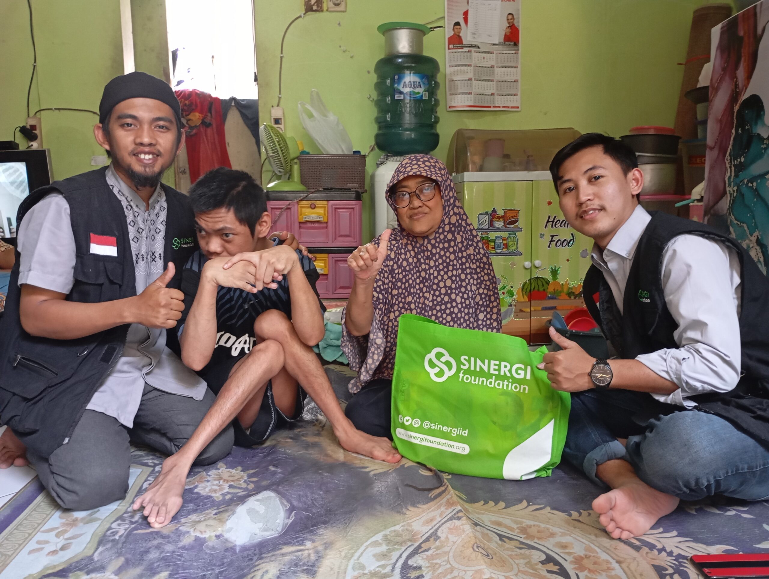 Akmal Berobat atau Hidupi Dapur?