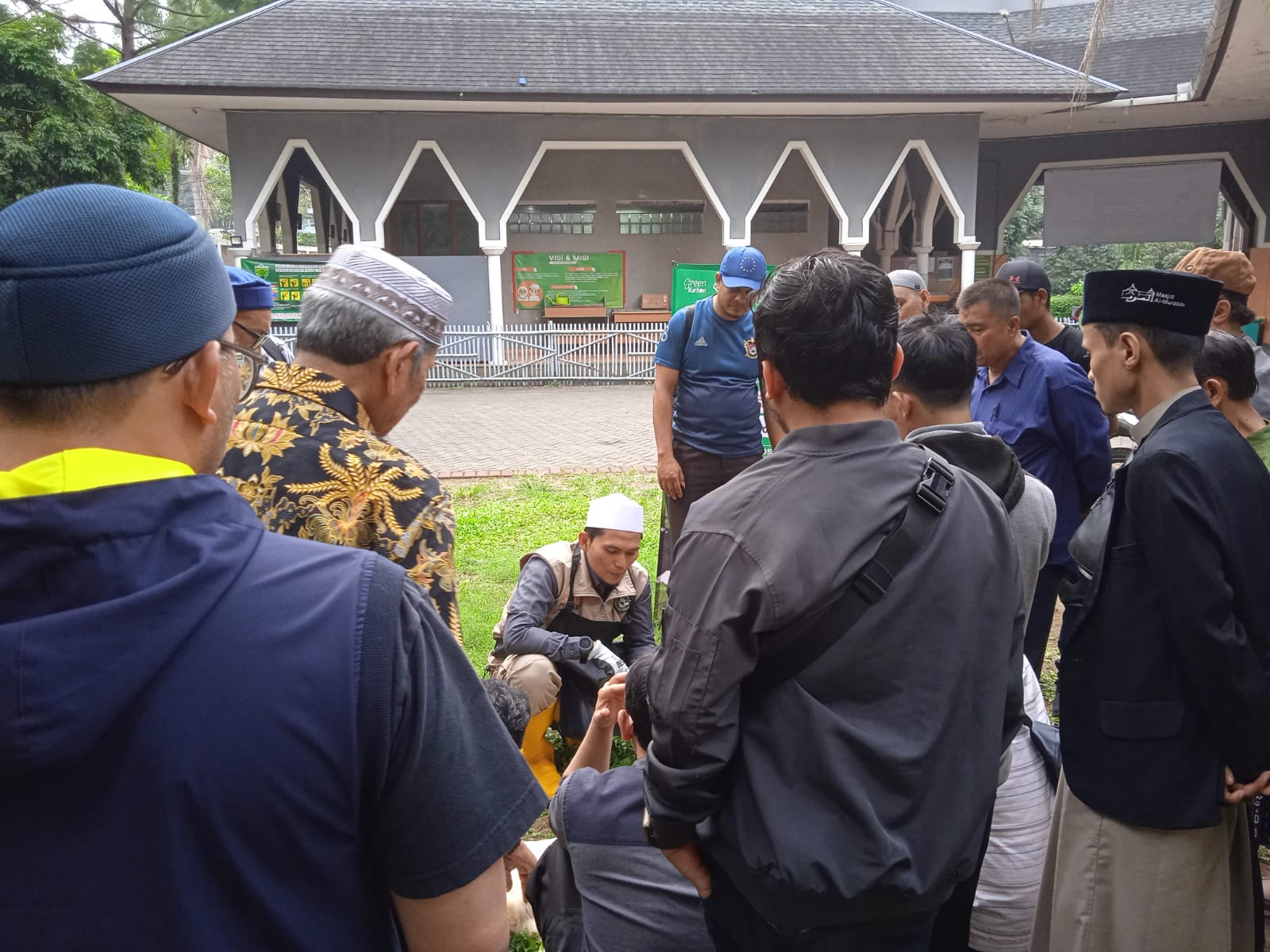 Bagaimana Penyembelihan Hewan Kurban yang Halal? Sinergi Foundation dan Juleha Beri Edukasi